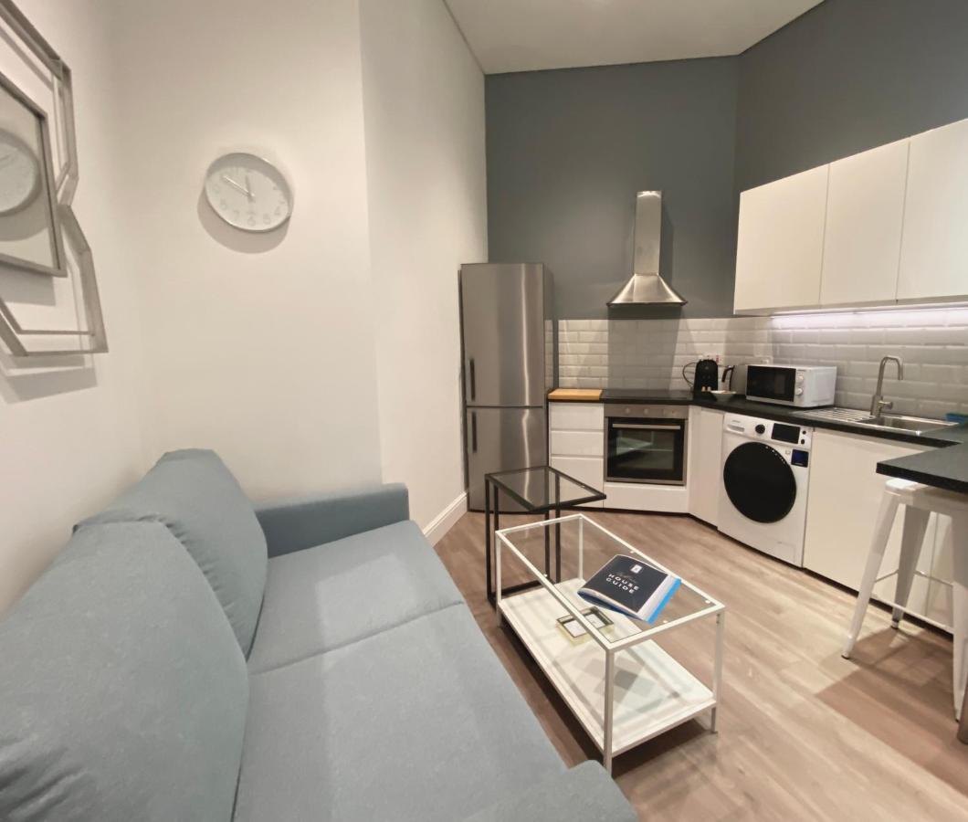 Modern City Centre Two Bedroom Windsor Apartment - Grand Central House Gibraltar Ngoại thất bức ảnh