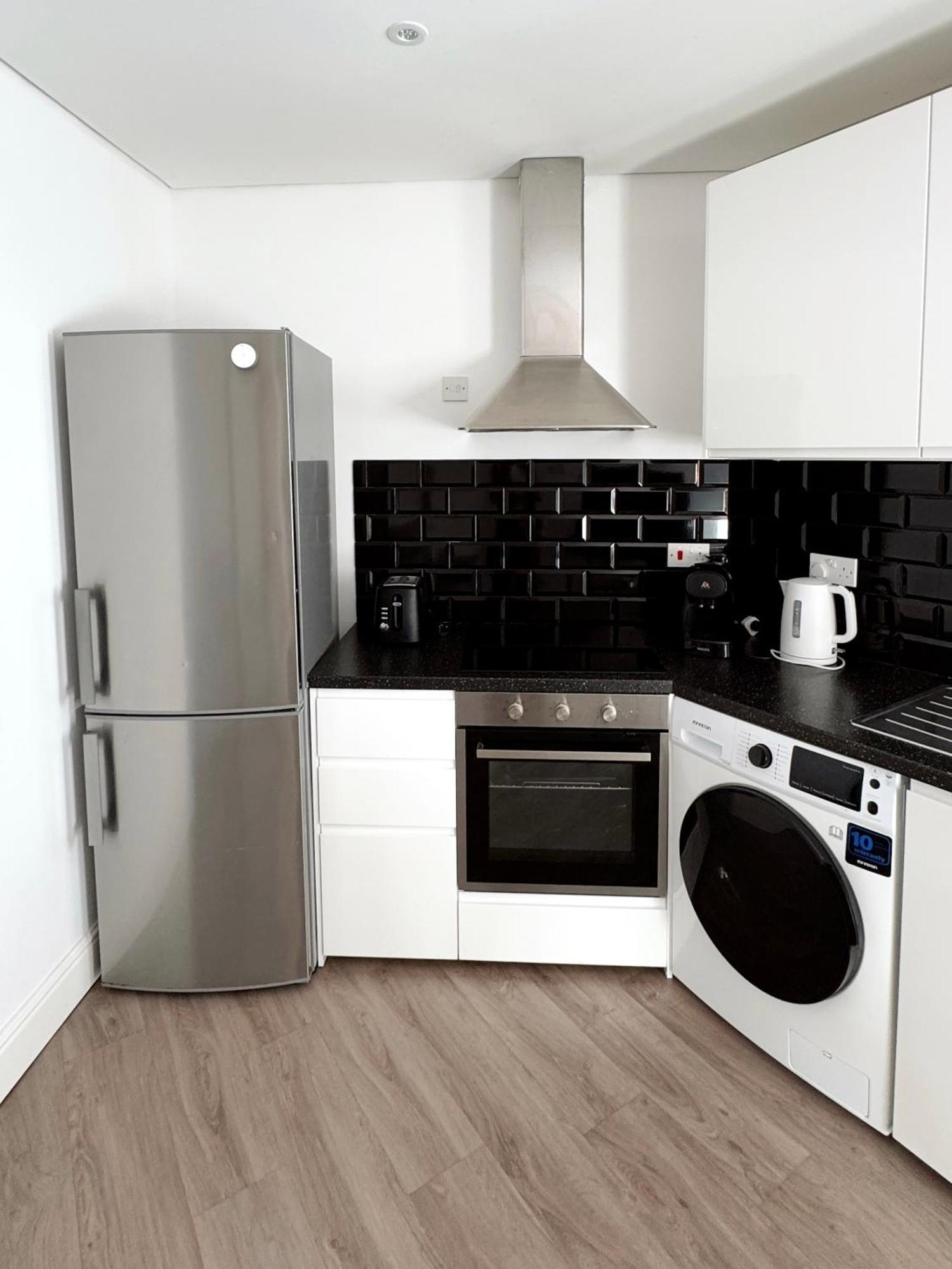 Modern City Centre Two Bedroom Windsor Apartment - Grand Central House Gibraltar Ngoại thất bức ảnh